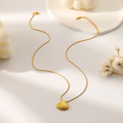 Golden Shell Necklace