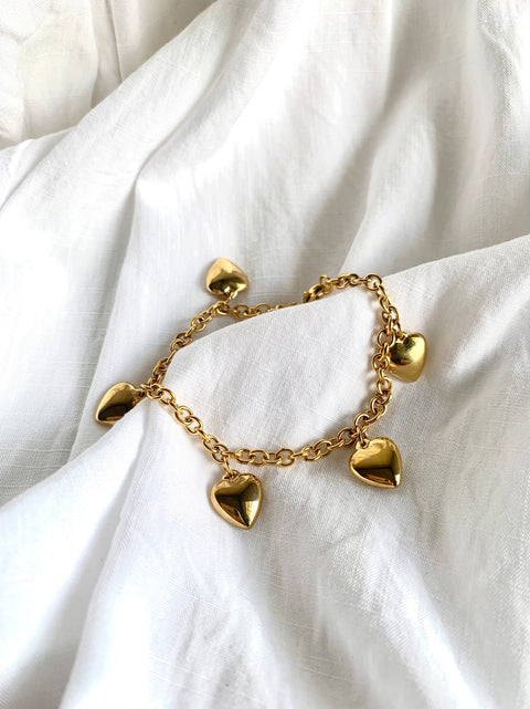 The Golden Chained Hearts Bracelet